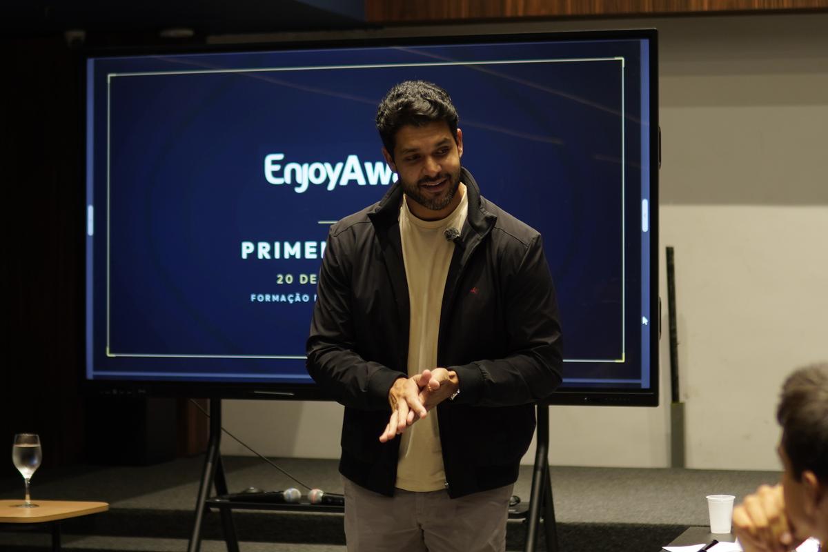 Primeira imersão Enjoy Awake — participantes em atividade